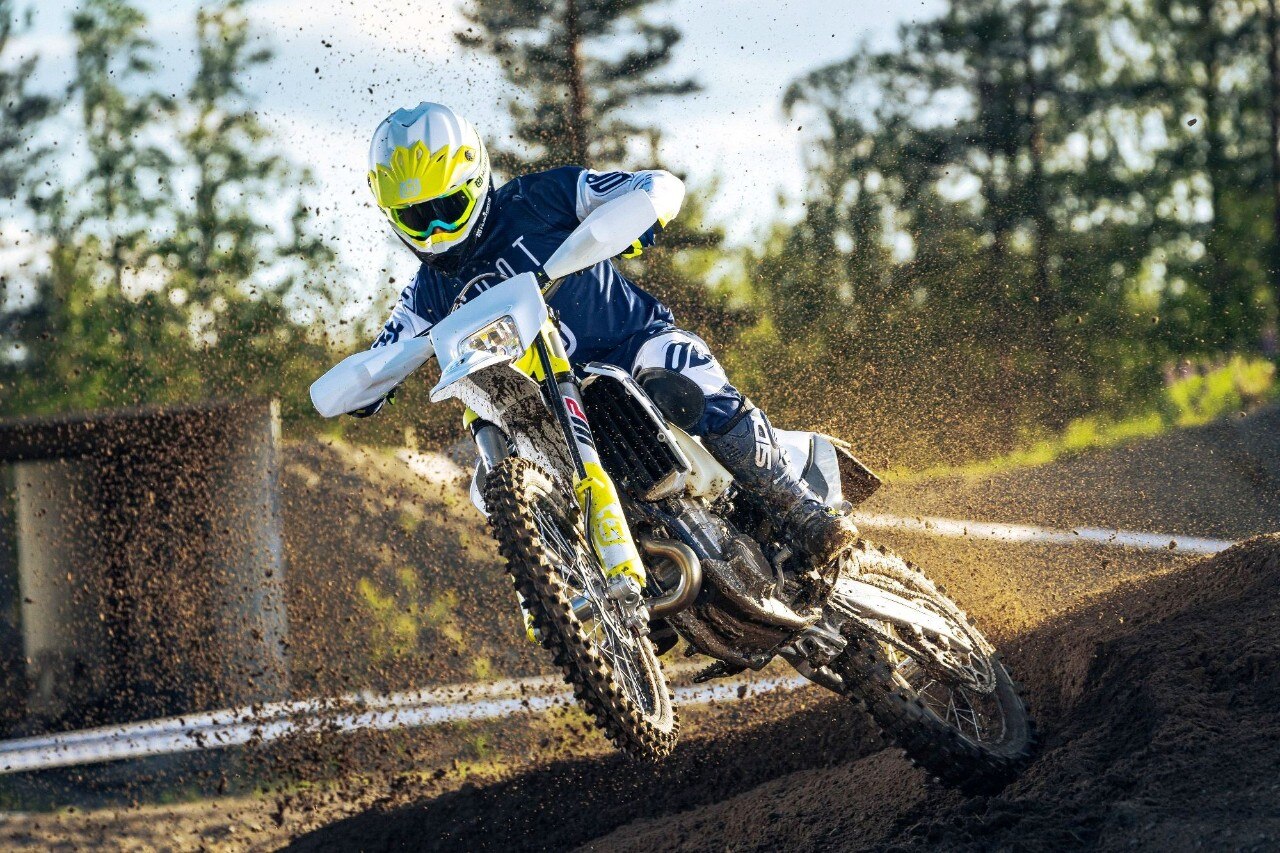 Husqvarna Replica Flash Collection 2019 by Shot